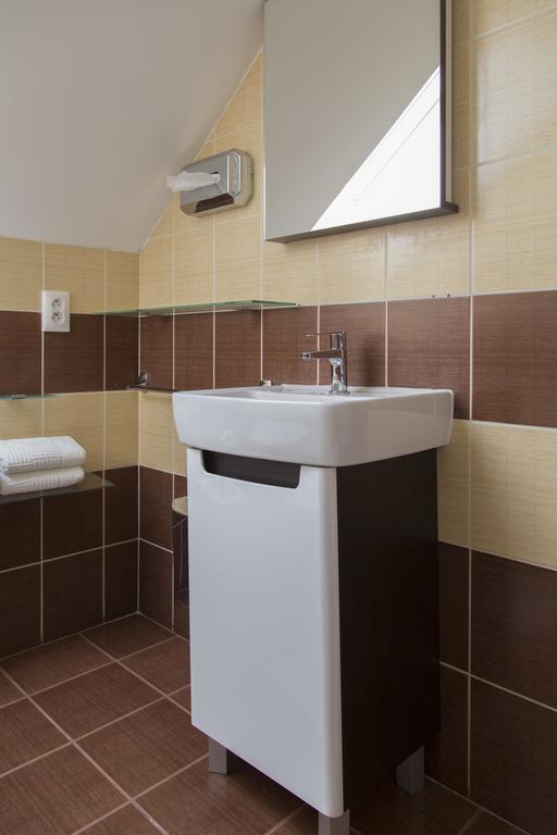 Rekreacny Dom Sisi Hotel Podhajska Ngoại thất bức ảnh