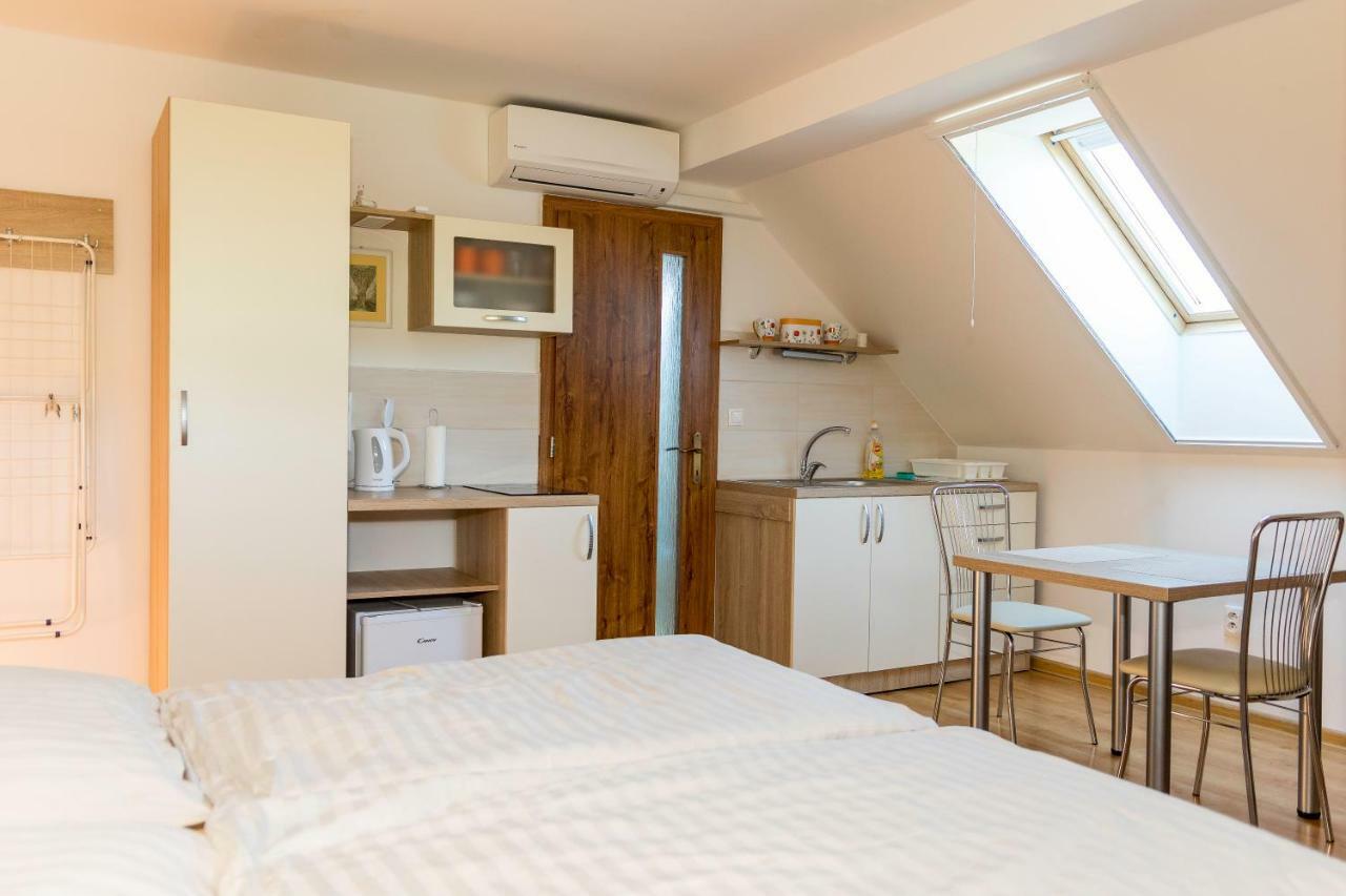 Rekreacny Dom Sisi Hotel Podhajska Phòng bức ảnh