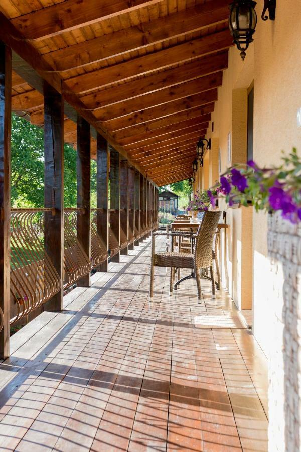 Rekreacny Dom Sisi Hotel Podhajska Ngoại thất bức ảnh
